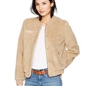 Levi’s Teddy Sherpa Bomber Jacket Camel Size Large